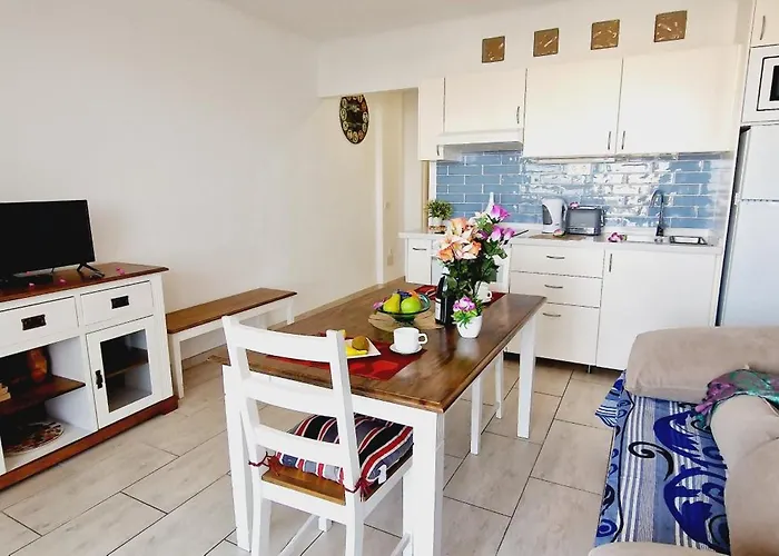 Ocean View 1 Bedroom In Дом отдыха Адехе