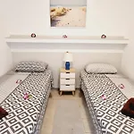 بيت للعطل Ocean View 1 Bedroom In *